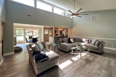 Casa en alquiler en Gainesville, Florida, 3 dormitorios, 164.62 m2 № 1870886 - foto 5