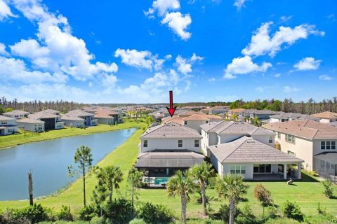 Villa ou maison à vendre à Wesley Chapel, Floride: 5 chambres, 312.62 m2 № 1589598 - photo 9