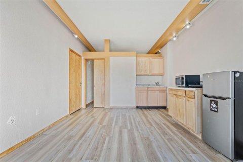 Condo in Palm Coast, Florida, 2 bedrooms № 2102609 - photo 3