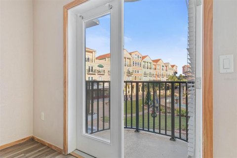 Condo in Palm Coast, Florida, 2 bedrooms № 2102609 - photo 5