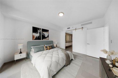 Condo in Miami, Florida, 3 bedrooms  № 1966081 - photo 5