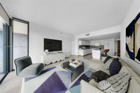 Condo in Miami, Florida, 3 bedrooms  № 1966081 - photo 2