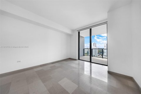 Condo in Miami, Florida, 3 bedrooms  № 1966081 - photo 23