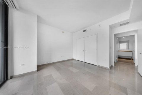 Condo in Miami, Florida, 3 bedrooms  № 1966081 - photo 25