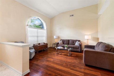 House in Wesley Chapel, Florida 4 bedrooms, 206.89 sq.m. № 1772840 - photo 5