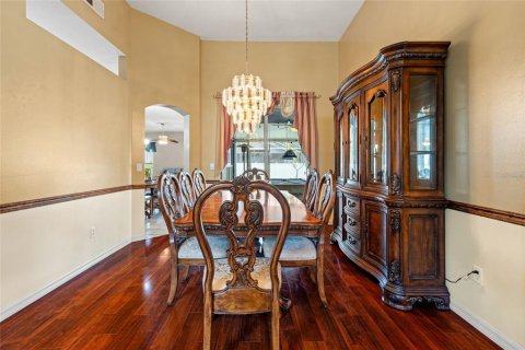 House in Wesley Chapel, Florida 4 bedrooms, 206.89 sq.m. № 1772840 - photo 6