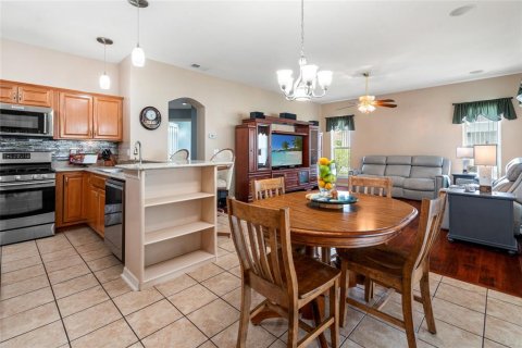 House in Wesley Chapel, Florida 4 bedrooms, 206.89 sq.m. № 1772840 - photo 14