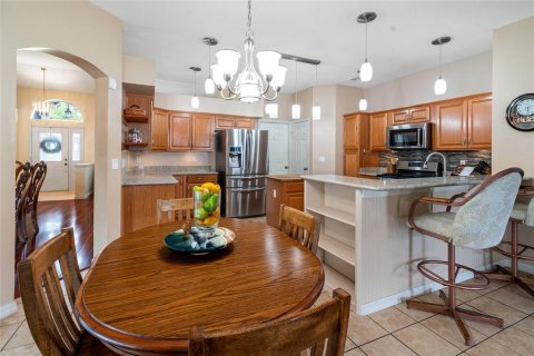 House in Wesley Chapel, Florida 4 bedrooms, 206.89 sq.m. № 1772840 - photo 13