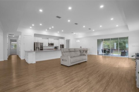 House in Homosassa, Florida 4 bedrooms, 284.28 sq.m. № 2157841 - photo 12