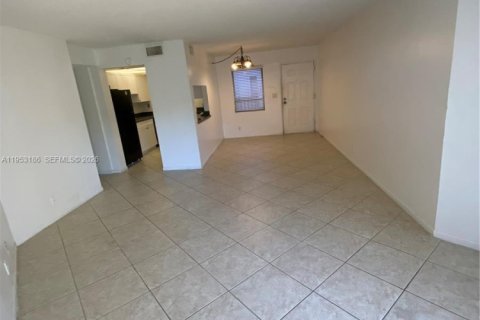 Снять в аренду кондоминиум в Уэст-Палм-Бич, Флорида 1 спальня, № 2008873 - фото 9