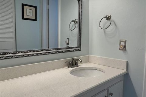 Condo in Saint Petersburg, Florida, 1 bedroom  № 1789909 - photo 23
