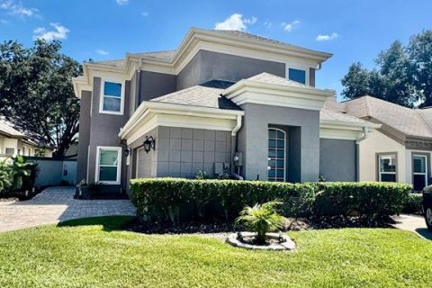 House in Valrico, Florida 3 bedrooms, 208.19 sq.m. № 2129264