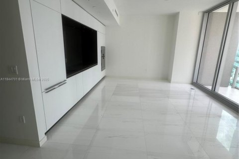 Condominio en venta en Miami, Florida, 1 dormitorio, 71.26 m2 № 1940323 - foto 17