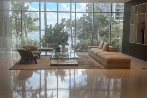 Condominio en venta en Miami, Florida, 1 dormitorio, 71.26 m2 № 1940323 - foto 8