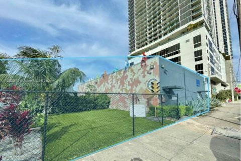 Immobilier commercial à vendre à Miami, Floride № 1728593 - photo 6