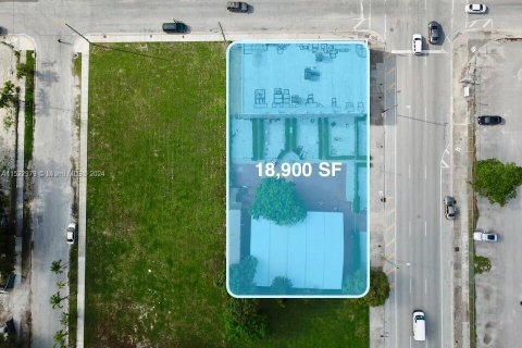 Immobilier commercial à vendre à Miami, Floride № 1728593 - photo 2