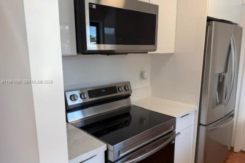 House in Homestead, Florida 3 bedrooms, 117.99 sq.m. № 2021973 - photo 5