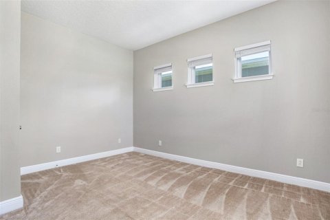Casa en alquiler en Orlando, Florida, 4 dormitorios, 188.68 m2 № 1830040 - foto 16