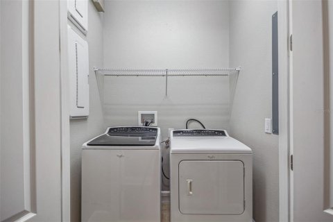 Casa en alquiler en Orlando, Florida, 4 dormitorios, 188.68 m2 № 1830040 - foto 20