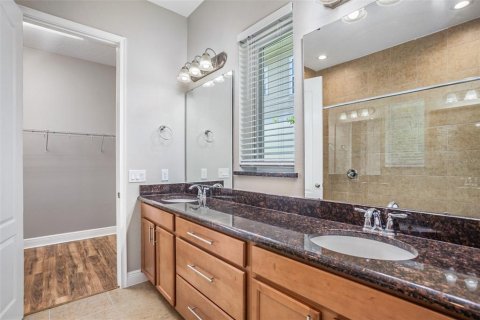 Casa en alquiler en Orlando, Florida, 4 dormitorios, 188.68 m2 № 1830040 - foto 9