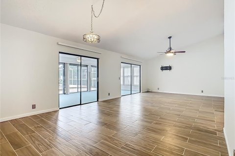 Casa en venta en Winter Haven, Florida, 2 dormitorios, 150.69 m2 № 1909766 - foto 12