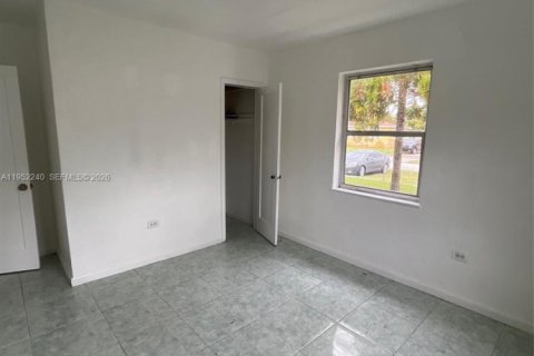 Снять в аренду виллу или дом в Майами, Флорида 6 спален, 202.53м2, № 2006525 - фото 9