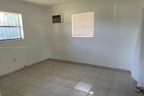 Снять в аренду виллу или дом в Майами, Флорида 6 спален, 202.53м2, № 2006525 - фото 18