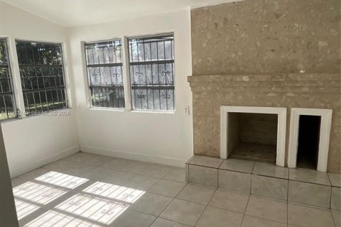 Снять в аренду виллу или дом в Майами, Флорида 6 спален, 202.53м2, № 2006525 - фото 12