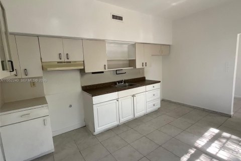 Снять в аренду виллу или дом в Майами, Флорида 6 спален, 202.53м2, № 2006525 - фото 17