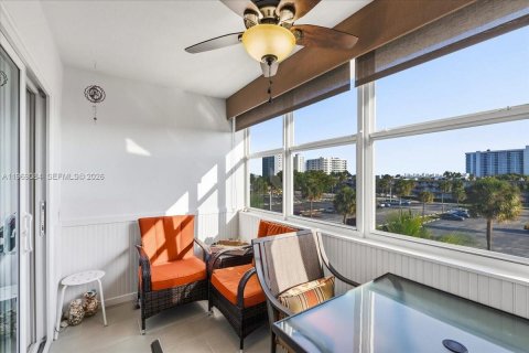 Купить кондоминиум в Помпано-Бич, Флорида 2 спальни, 102.19м2, № 2031895 - фото 19