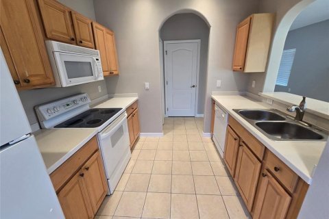 Townhouse in Venice, Florida 3 bedrooms, 139.35 sq.m. № 2122437 - photo 7