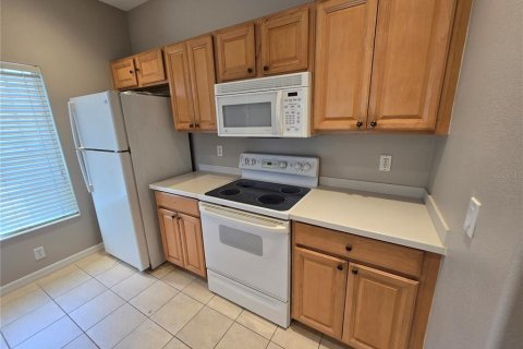 Townhouse in Venice, Florida 3 bedrooms, 139.35 sq.m. № 2122437 - photo 5