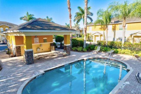 Townhouse in Venice, Florida 3 bedrooms, 139.35 sq.m. № 2122437 - photo 3