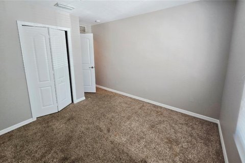 Townhouse in Venice, Florida 3 bedrooms, 139.35 sq.m. № 2122437 - photo 14