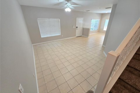 Townhouse in Venice, Florida 3 bedrooms, 139.35 sq.m. № 2122437 - photo 13