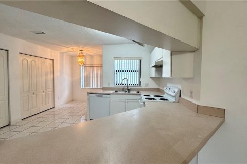 Villa ou maison à vendre à Palm Coast, Floride: 3 chambres, 144.09 m2 № 2394196 - photo 10