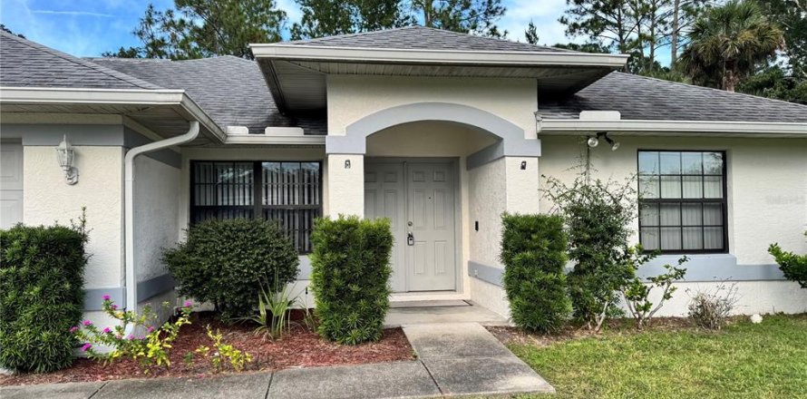 Villa ou maison à Palm Coast, Floride 3 chambres, 144.09 m2 № 2394196