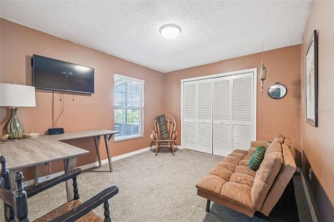 Casa en venta en Brandon, Florida, 4 dormitorios, 187.2 m2 № 1857883 - foto 22