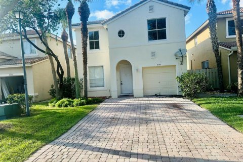Villa ou maison à West Palm Beach, Floride 3 chambres, 155.52 m2 № 2286094