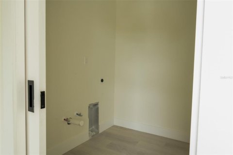 House in Largo, Florida 3 bedrooms, 144.56 sq.m. № 1749631 - photo 15