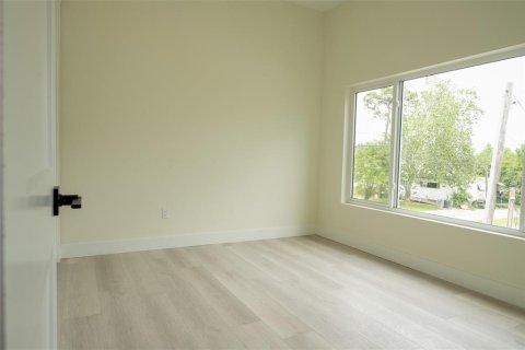 House in Largo, Florida 3 bedrooms, 144.56 sq.m. № 1749631 - photo 17