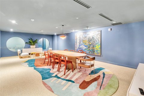 Condominio en venta en Miami, Florida, 57.32 m2 № 2184037 - foto 12