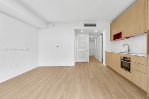 Condominio en venta en Miami, Florida, 57.32 m2 № 2184037 - foto 5