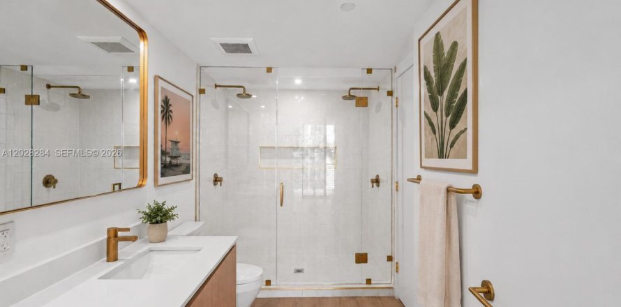 Estudio en el Condominio en Miami, Florida № 2184037
