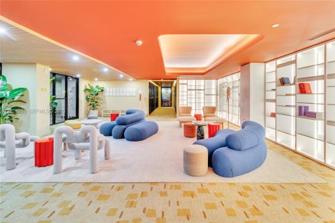 Condominio en venta en Miami, Florida, 57.32 m2 № 2184037 - foto 11