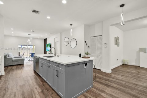 House in Homestead, Florida 3 bedrooms, 150.59 sq.m. № 2017798 - photo 14