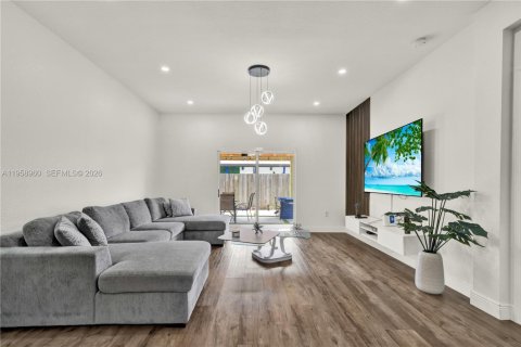 House in Homestead, Florida 3 bedrooms, 150.59 sq.m. № 2017798 - photo 9