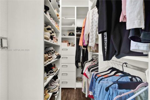 House in Homestead, Florida 3 bedrooms, 150.59 sq.m. № 2017798 - photo 25