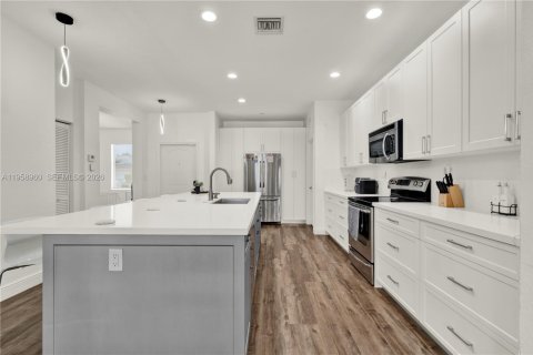 House in Homestead, Florida 3 bedrooms, 150.59 sq.m. № 2017798 - photo 17