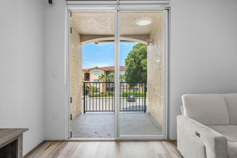 Condo in Delray Beach, Florida, 3 bedrooms  № 2261382 - photo 5
